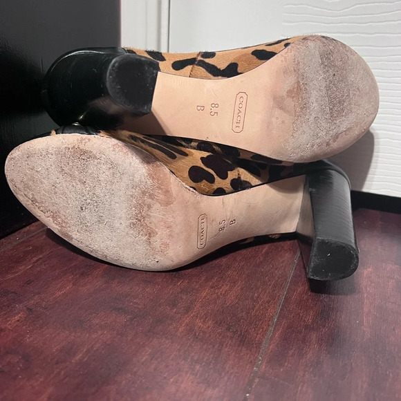 COACH Animal Leopard Cheetah Print Calf Pony Hair Leather Jeweled Pump Heels 8.5 - Picture 7 of 9